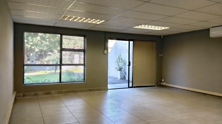 To Let Commercial Property for Rent in Safari Gardens North West